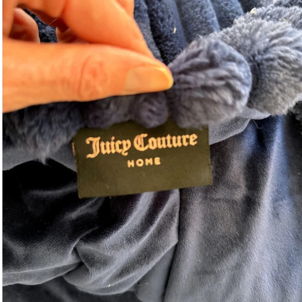 Juicy Couture Home Navy Blue Ribbed Faux Fur Ultra Plush Throw Blanket 48x72 EUC